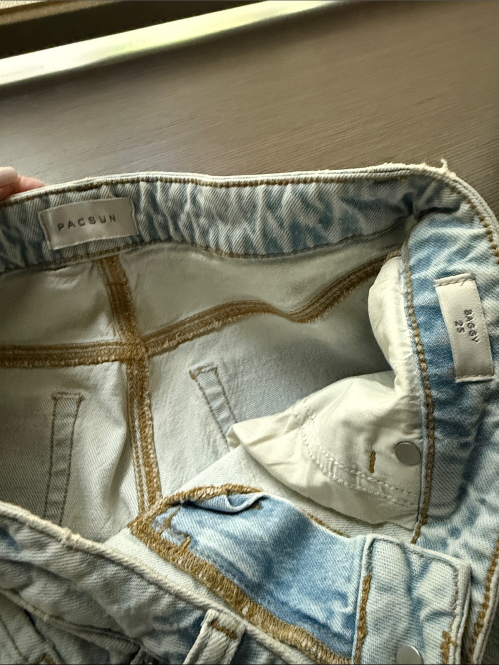 PacSun Low-Rise Light Wash Baggy Women's Jeans Size 25